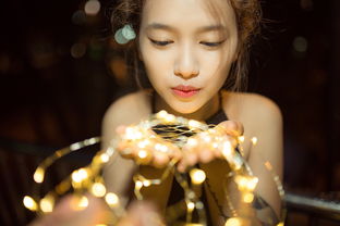 揭秘光感发胶界的明星品牌，让你的发型闪耀如星！