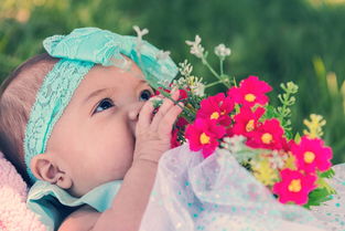 呵护宝宝口腔健康，品牌乳胶牙刷婴儿专用，妈妈们的首选！