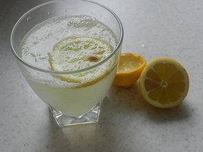 江苏儿童水杯品牌盘点，呵护宝宝健康，从一杯水开始