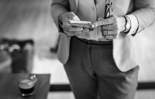 男士西服外套品牌全解析，从经典到潮流，你选对了吗？