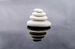 探索神奇的能量石手链—开启健康与平衡之旅