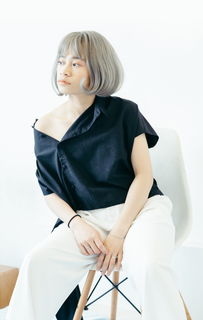 探索女性魅力与时尚的完美结合—女款舞蹈西装品牌