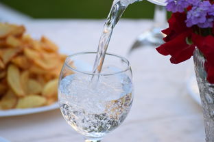 夏日炎炎，宝宝水杯品牌盘点，清凉一夏，呵护宝宝饮水健康