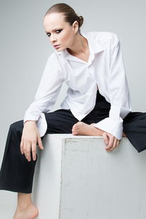 季风男装西服品牌，品质与时尚的完美结合
